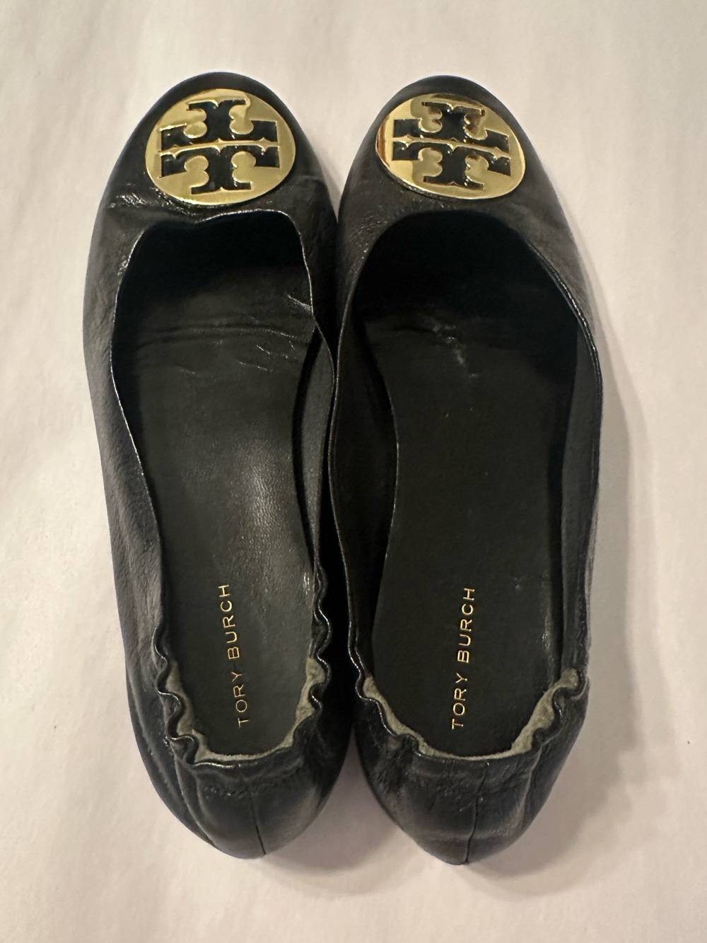 Tory Burch Claire Black Leather Women’s Ballet Flats with Gold Accent - Size 8 - Picture 2 of 11
